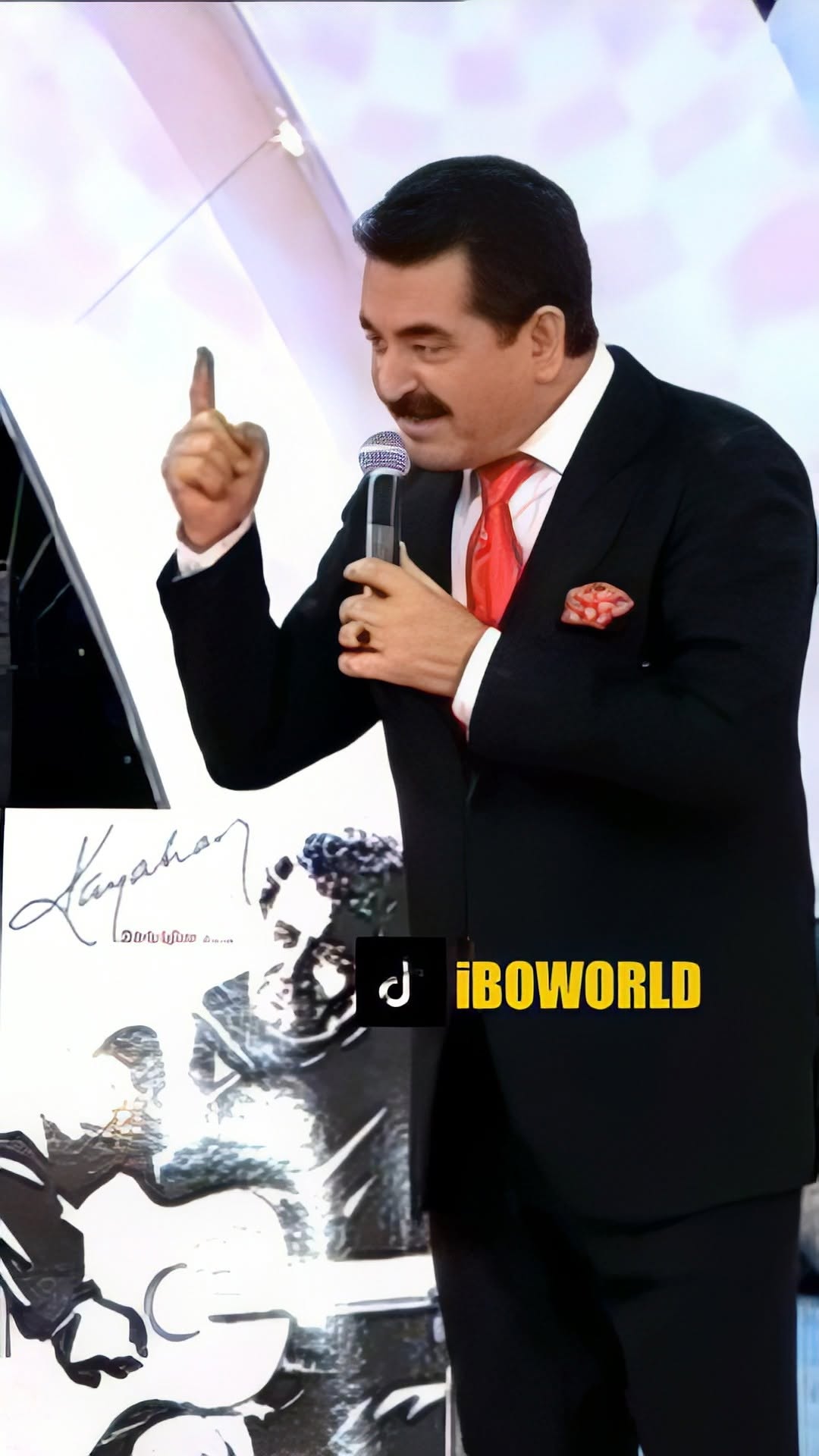 İbrahim Tatlıses Saçına kaynak yapan oryantal Didem’i fırçaladı #ibrahimtatlıses #keşfet #ibrahimtal...