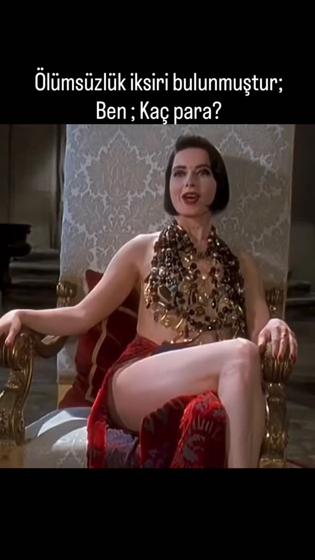 Robert Zemeckis’in kültleşmiş kara komedisi “Death Becomes Her”, estetik kaygıları ve yaşlanma korku...